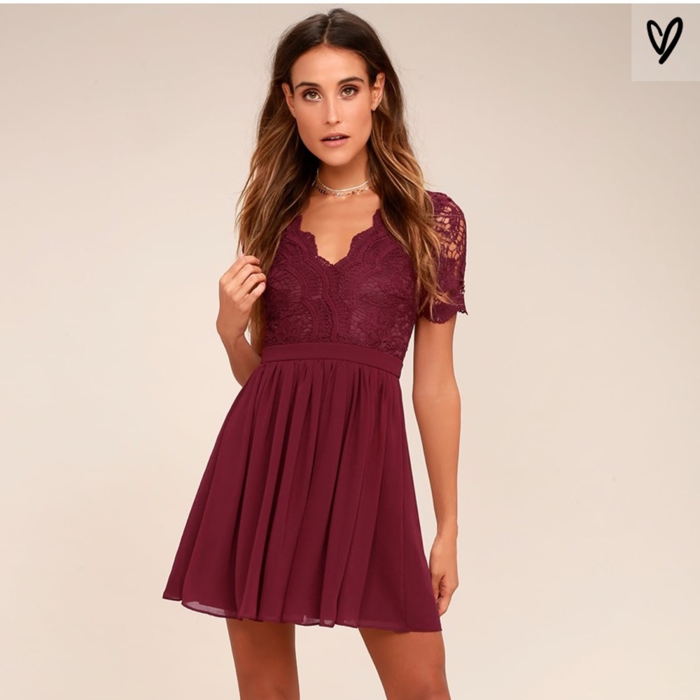 Lulus maroon dress